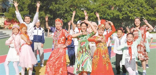 海河日暖 天山月明