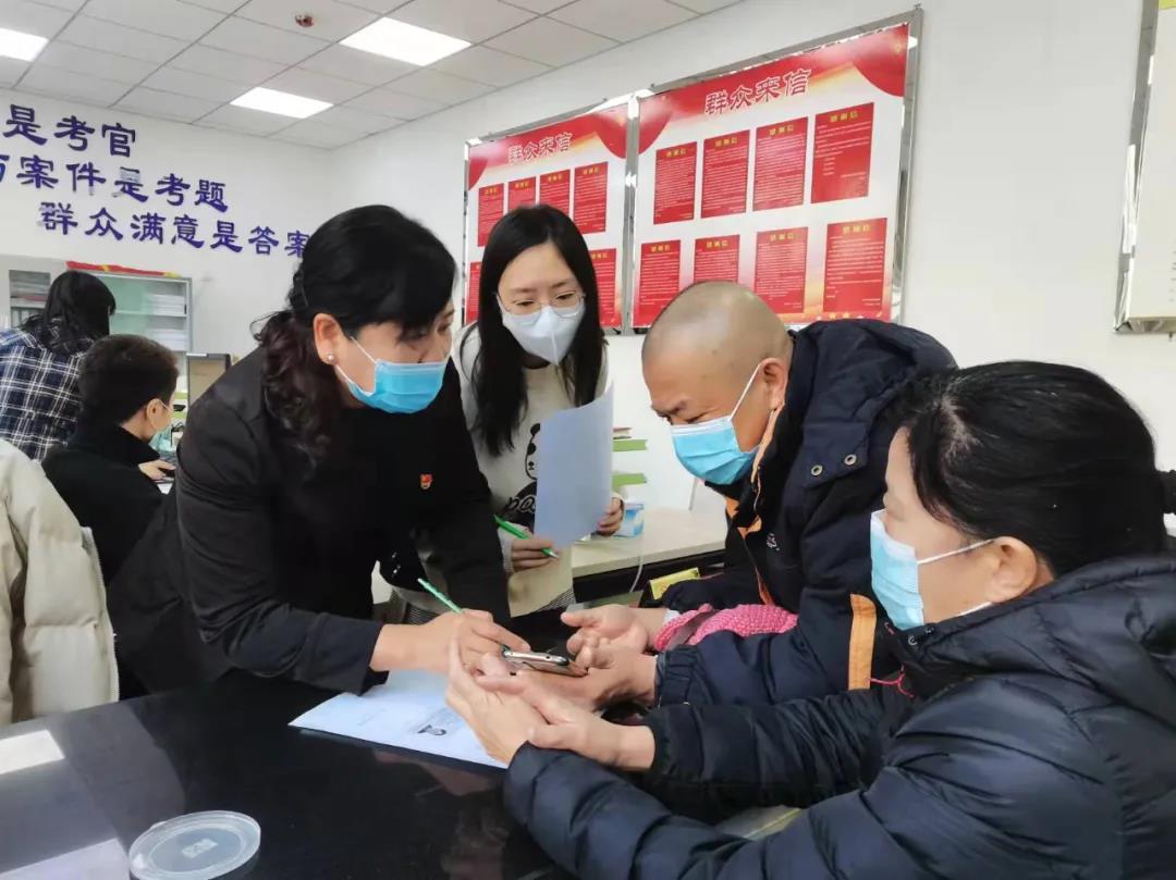 十一师信访局：以学促干解民忧