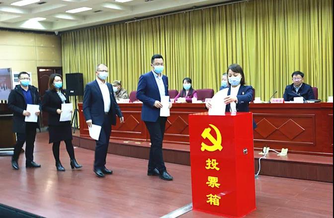 冷畅勤在十一师基层党组织书记2021年度抓基层党建工作述职评议会上强调 提升党建工作质效 建设坚强战斗堡垒 以优异成绩迎接党的二十大胜利召开