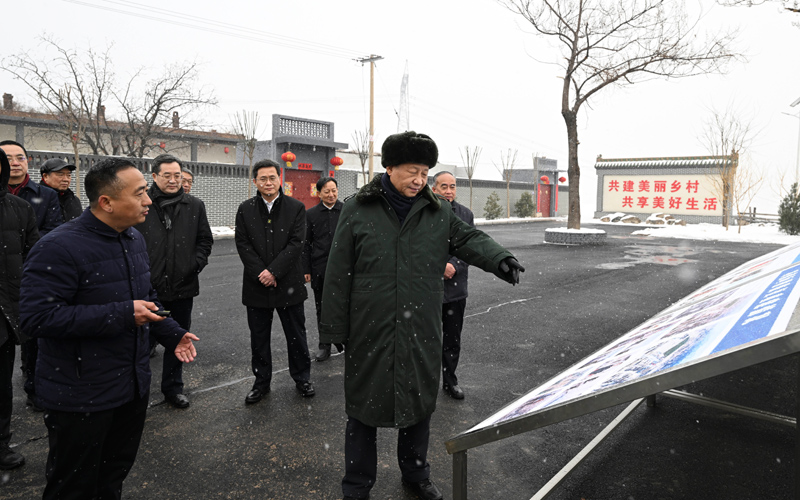 习近平春节前夕赴山西看望慰问基层干部群众 向全国各族人民致以美好的新春祝福