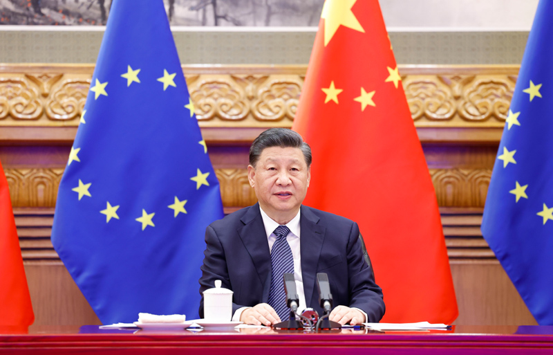 习近平会见欧洲理事会主席米歇尔和欧盟委员会主席冯德莱恩
