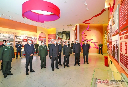 马兴瑞在新疆军区某红军师缅怀革命先烈参观学习时强调把红色基因融入血脉走好新时代的长征路 艾尔肯·吐尼亚孜李邑飞张春林何忠友等参加活动