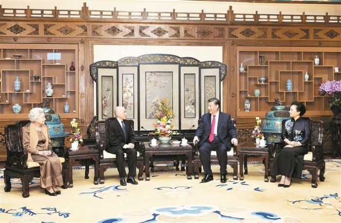 习近平夫妇会见柬埔寨国王西哈莫尼和太后莫尼列 习近平夫妇会见柬埔寨国王西哈莫尼和太后莫尼列