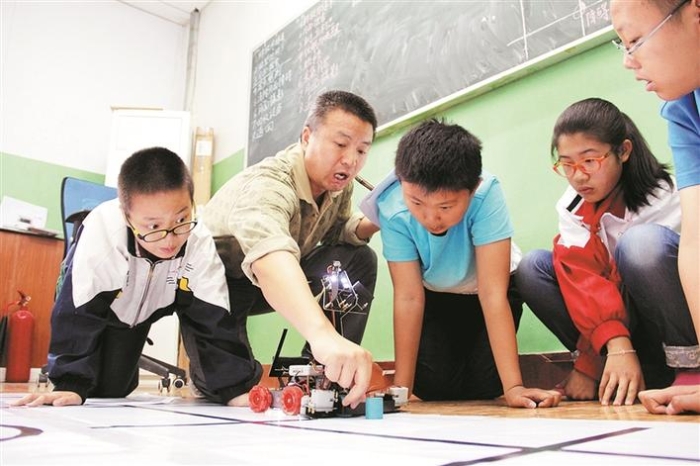 媒体解读丨培养造就科技创新后备人才 ——兵团科学技术协会开展青少年科学素质提升行动纪实