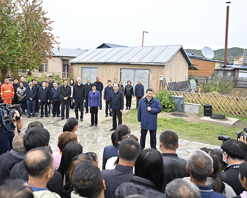 习近平在黑龙江考察时强调：牢牢把握在国家发展大局中的战略定位 奋力开创黑龙江高质量发展新局面