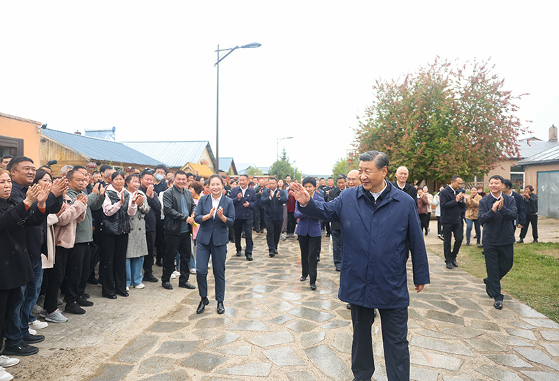 习近平在黑龙江考察时强调：牢牢把握在国家发展大局中的战略定位 奋力开创黑龙江高质量发展新局面