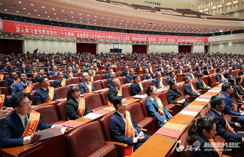 全区民营经济高质量发展大会召开