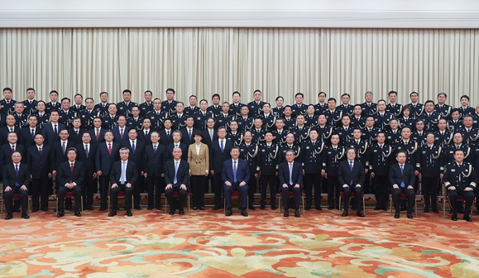 习近平会见全国公安工作会议代表 李强蔡奇丁薛祥李希参加会见
