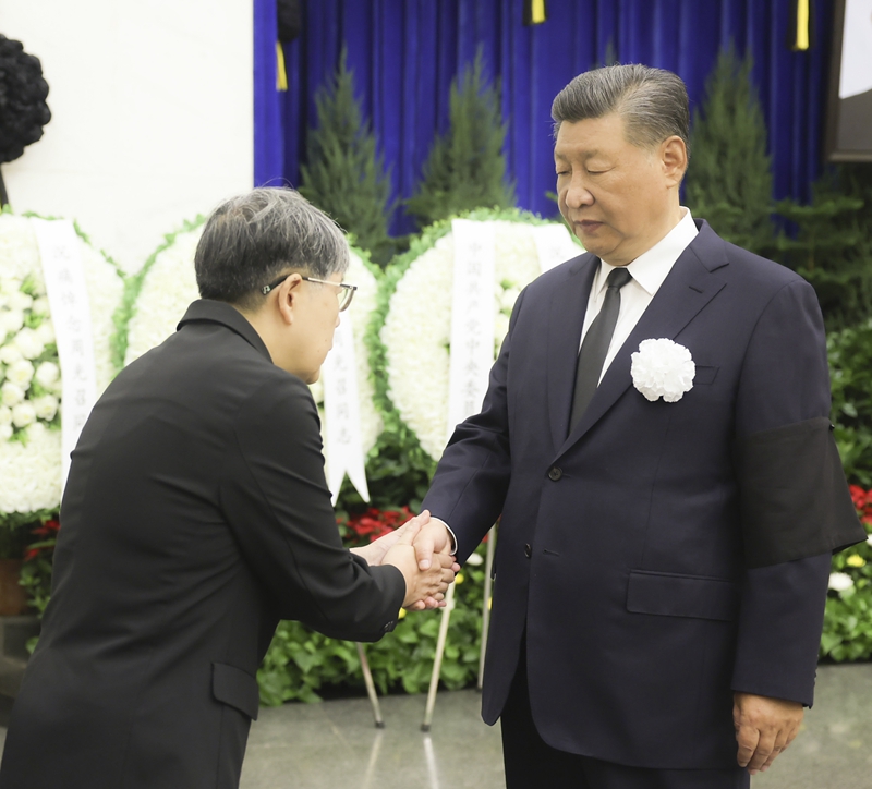 周光召同志遗体火化 习近平等到八宝山革命公墓送别
