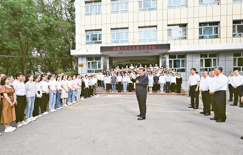 习近平：培养德智体美劳全面发展的社会主义建设者和接班人