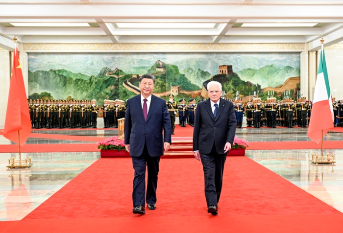 习近平同意大利总统马塔雷拉会谈