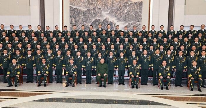 习近平在视察驻澳门部队时强调 全面加强部队建设 提高履行防务能力 为继续开创具有澳门特色的“一国两制”实践新局面作出更大贡献