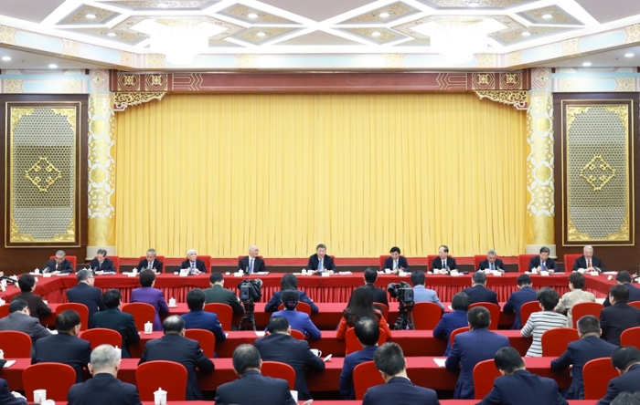 习近平在看望参加政协会议的民盟民进教育界委员时强调：强化教育对科技和人才支撑作用 形成人才辈出人尽其才才尽其用生动局面