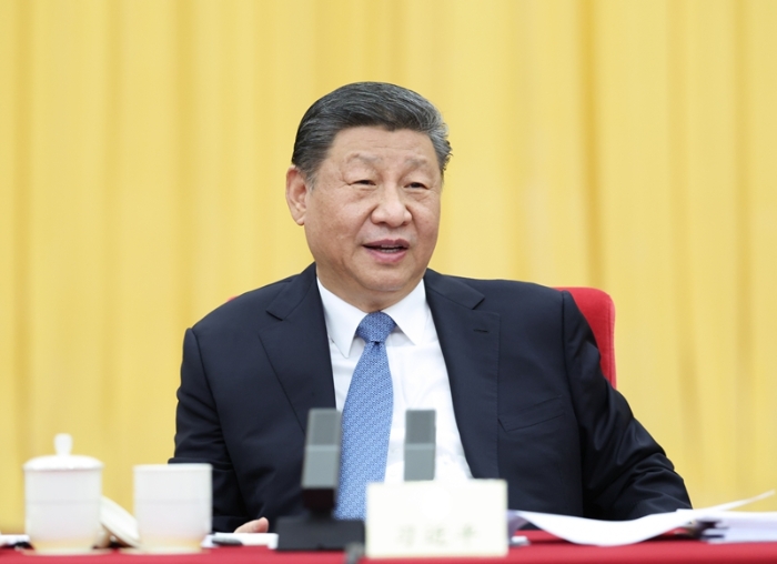 习近平在看望参加政协会议的民盟民进教育界委员时强调：强化教育对科技和人才支撑作用 形成人才辈出人尽其才才尽其用生动局面