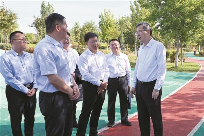 何忠友在十二师调研时强调 全面提高城乡规划建设治理融合水平 不断实现职工群众对美好生活的向往