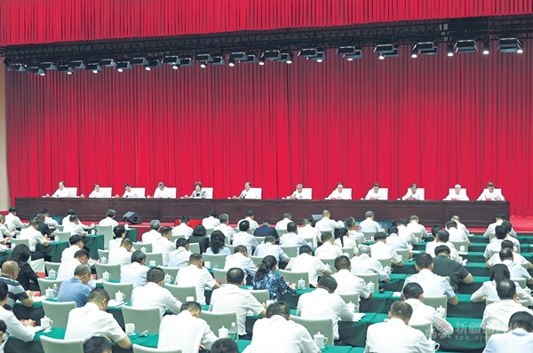 陈小江在十届自治区党委第七轮巡视集中反馈会议上强调 做深做实巡视“后半篇文章” 为实现新疆工作总目标提供坚强政治保障 艾尔肯·吐尼亚孜主持 祖木热提·吾布力努尔兰·阿不都满金何忠友张柱陈明国出席