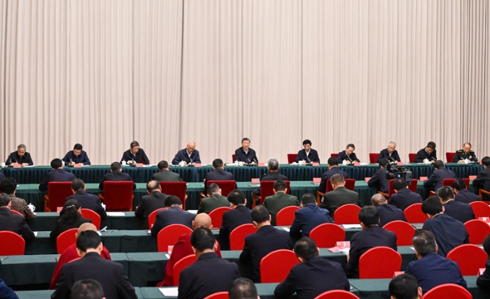 习近平：全面贯彻新时代党的治藏方略 努力建设团结富裕文明和谐美丽的社会主义现代化新西藏