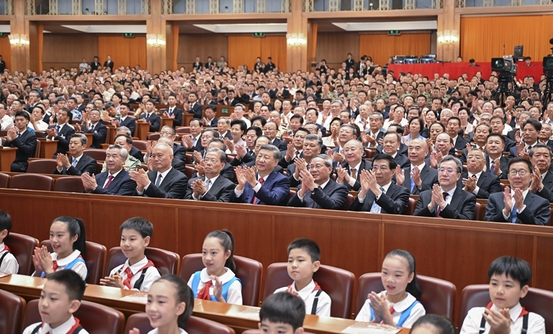 纪念中国人民抗日战争暨世界反法西斯战争胜利80周年文艺晚会《正义必胜》在京隆重举行 习近平等出席观看 纪念中国人民抗日战争暨世界反法西斯战争胜利80周年文艺晚会《正义必胜》在京隆重举行 习近平等出席观看