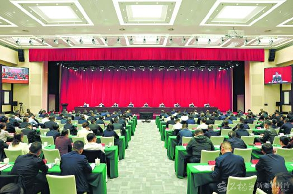 陈小江在全区群众身边不正之风和腐败问题集中整治工作推进会上强调 纵深推进集中整治工作 不断增强各族群众获得感幸福感安全感 艾尔肯·吐尼亚孜主持 祖木热提·吾布力努尔兰·阿不都满金张柱出席