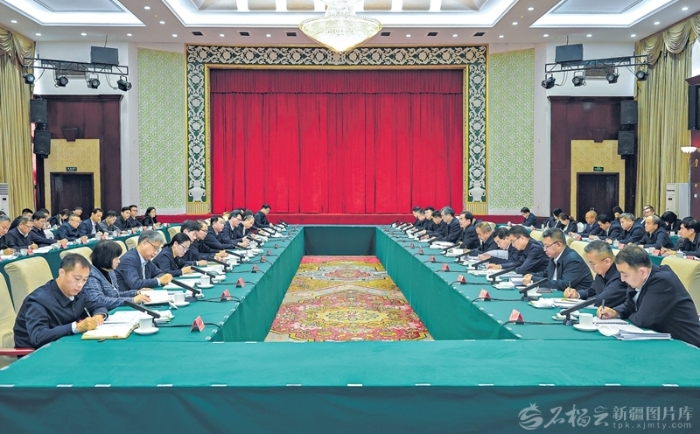 自然资源部“一部两局”援疆工作座谈会 在乌鲁木齐召开 关志鸥陈小江讲话 艾尔肯·吐尼亚孜主持 何忠友出席