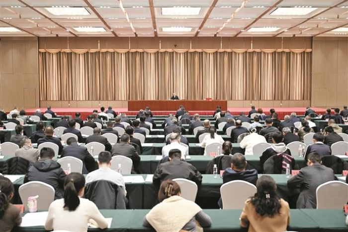 何忠友在塔城地区和九师白杨市宣讲党的二十届四中全会精神 深入学习贯彻党的二十届四中全会精神 推动党中央决策部署落地生根开花结果 何忠友在塔城地区和九师白杨市宣讲党的二十届四中全会精神 深入学习贯彻党的二十届四中全会精神 推动党中央决策部署落地生根开花结果