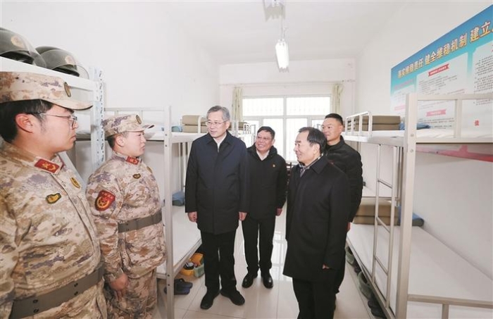 陈小江在兵团石河子市胡杨河市调研 探索符合兵团实际彰显兵团特色的高质量发展之路 扎实推进兵地深度融合发展 何忠友参加调研